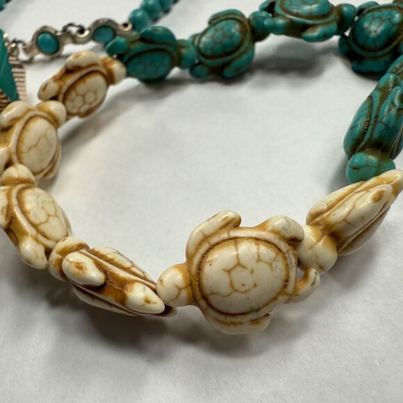 Set Of 3 Women Bracelets - Beaded Stretch Assortment Turtles Geometric Shapes - Picture 6 of 16